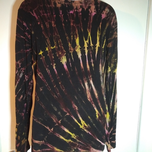 "One of a Kind" wicked but so cool top, size L - Picture 2 of 4